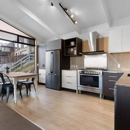 Lakeview Home Retreat At Queenstown Hill Εξωτερικό φωτογραφία