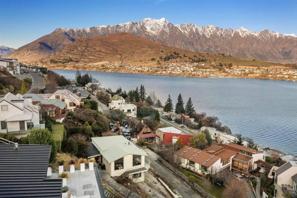 Lakeview Home Retreat At Queenstown Hill Εξωτερικό φωτογραφία